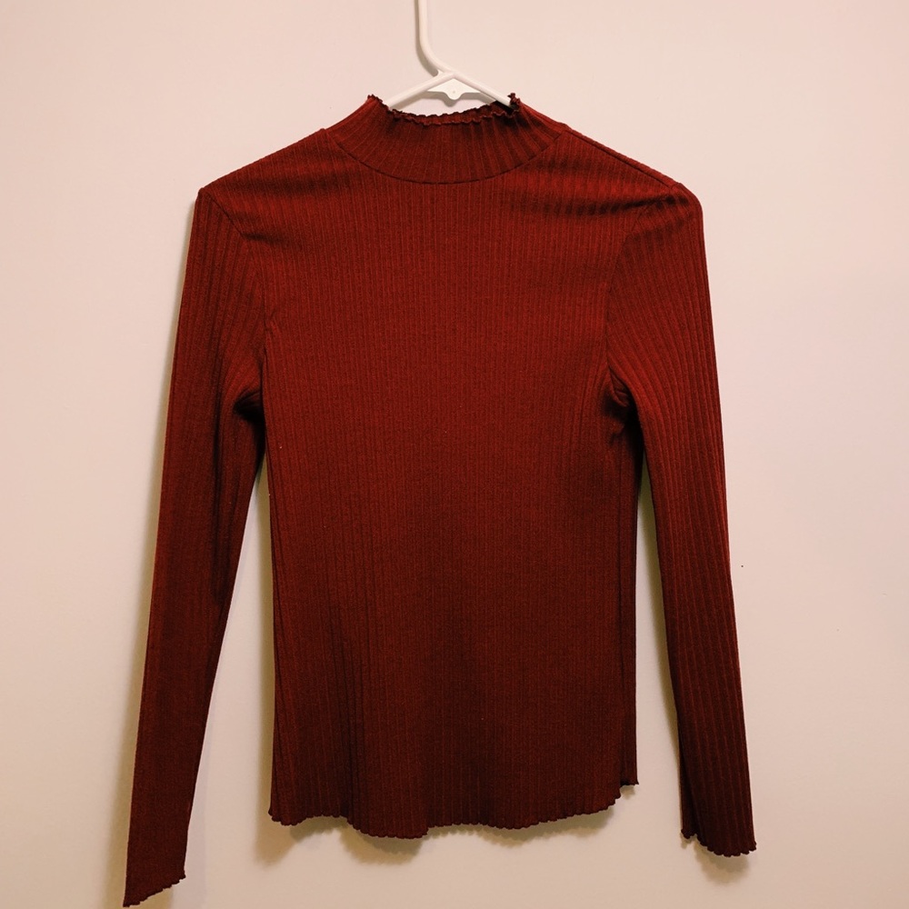 maroon turtleneck sweater